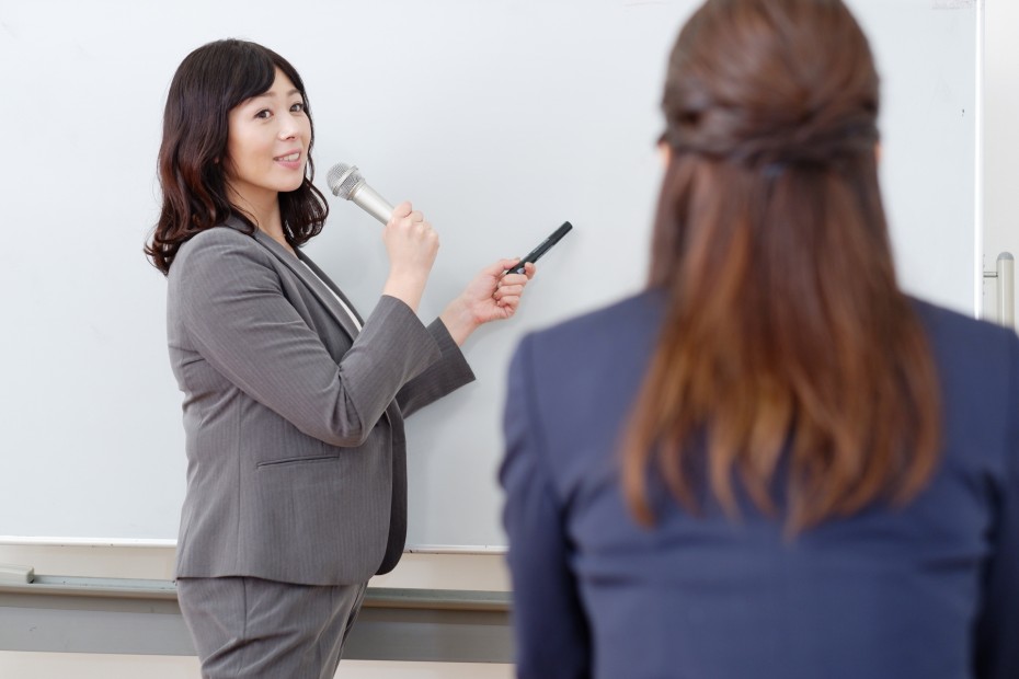 高額な会話克服セミナー